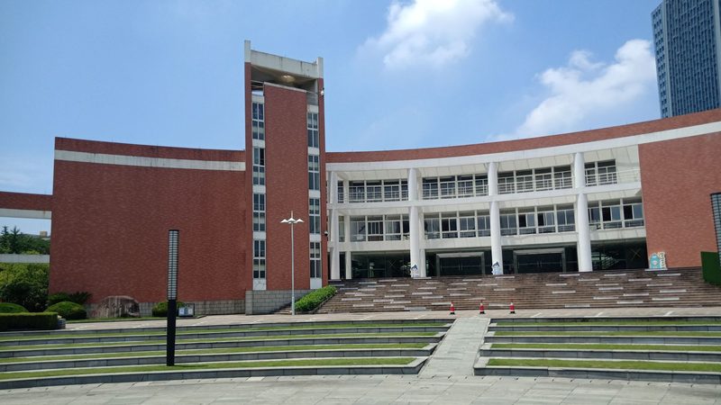 深圳电阻品牌：揭秘其背后的技术实力与市场格局