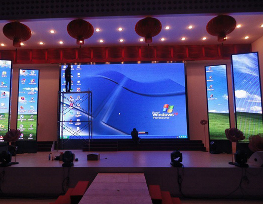 吐鲁番LED显示屏作为舞台背景都有哪些特点呢？